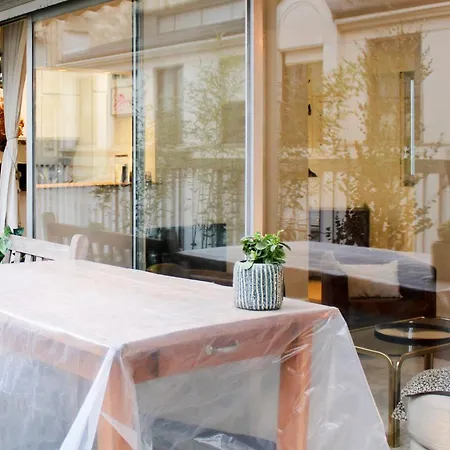 Joli T2 De 60 M2 Proche De La Place Du Trocadero Apartament